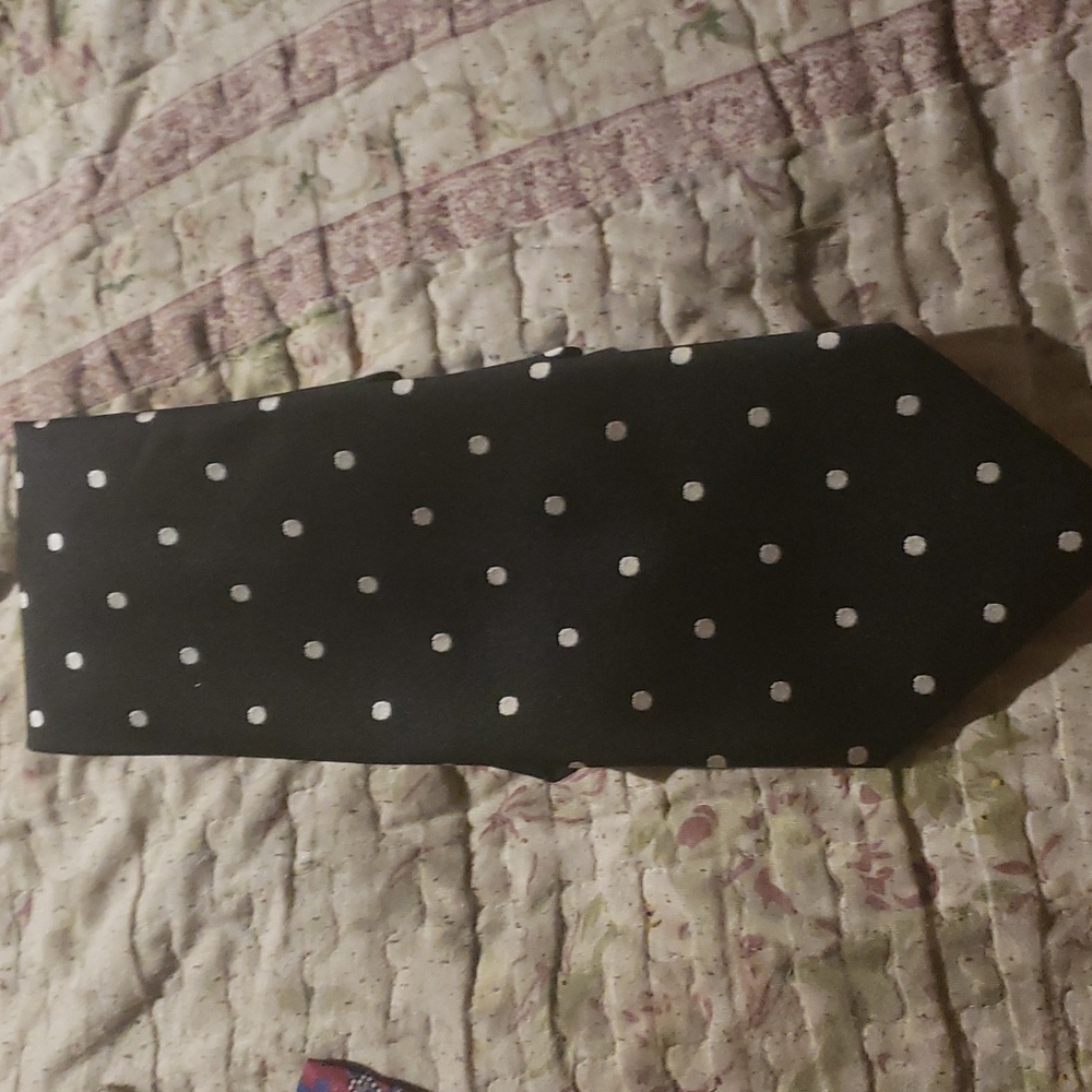 5 for $20 Louis Feraud Paris Tie